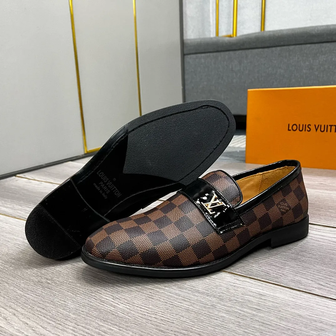 Ex-factory price 500💵LV casual leather shoes, elegant original last type! Simple, luxurious and elegant, the first choice for successful men. Material: Imported top original material + cow lining. Private molded outsole! Domineering, noble and luxurious, code number: 38 39 40 41 42 43 44 (45, 46, 47 customized)